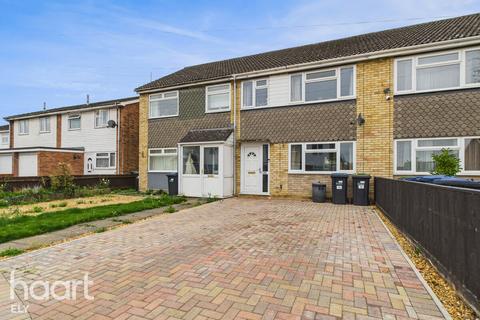 undefined, Guntons Close, Soham