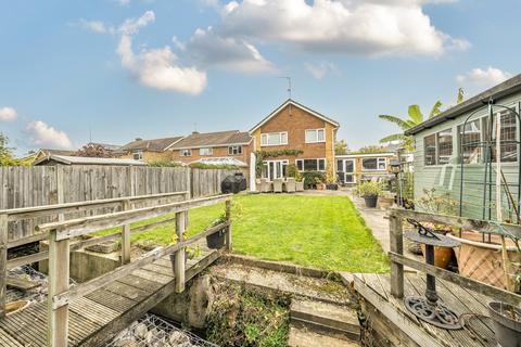 undefined, Great Oaks Park, Surrey GU4