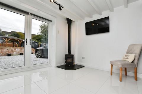 Coates Cottage Main Road, Burton Pidsea, Hull, HU12 9AX