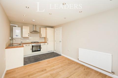 2 bedroom flat to rent, High Street, DE55