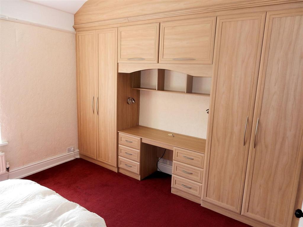 Bed-1-2.jpg