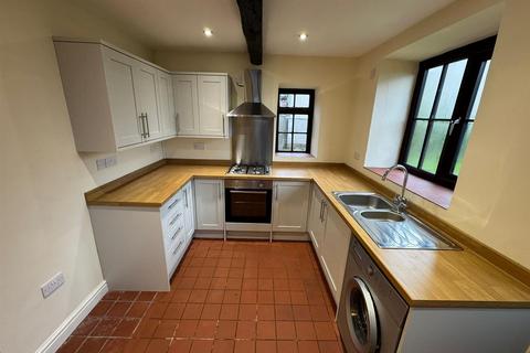 3 bedroom semi-detached bungalow to rent, Cripplegate, Wigan WN6