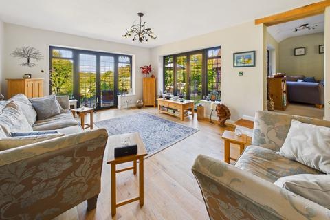 4 bedroom detached house for sale, Yew Tree Lane, Rotherfield, TN6
