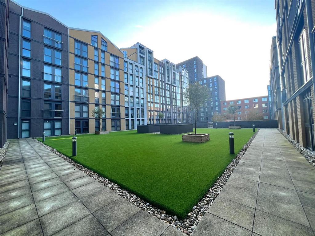 Communal Garden 2.jpeg