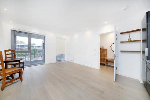 1 bedroom flat for sale, Chatfield Road, London