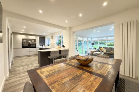 4 bedroom detached house for sale, Knighton Close, Duston NN5