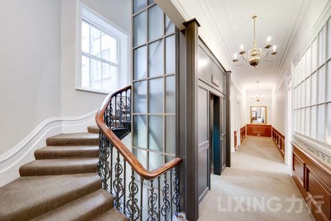 3 bedroom apartment for sale, Bedford Avenue, Fitzrovia, WC1B 3AE