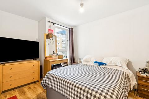 1 bedroom flat for sale, Dolphin House, Smugglers Way, London