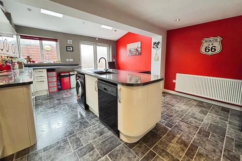 undefined, Pear Tree Close, Bradford BD6