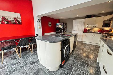 undefined, Pear Tree Close, Bradford BD6