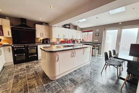 undefined, Pear Tree Close, Bradford BD6