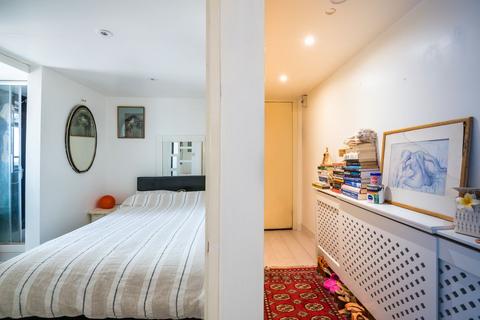 undefined, Flat B, 446 Streatham High Road, London
