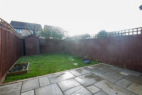2 bedroom terraced house to rent, Bantock Close, Brownswood