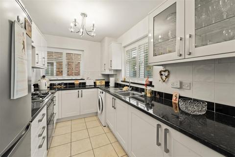 2 bedroom apartment for sale, Hope Road, Sale