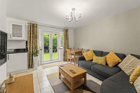 2 bedroom apartment for sale, Hope Road, Sale