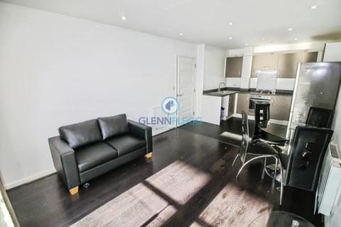 1 bedroom flat to rent, 1A STOKE ROAD, SLOUGH, BERKSHIRE