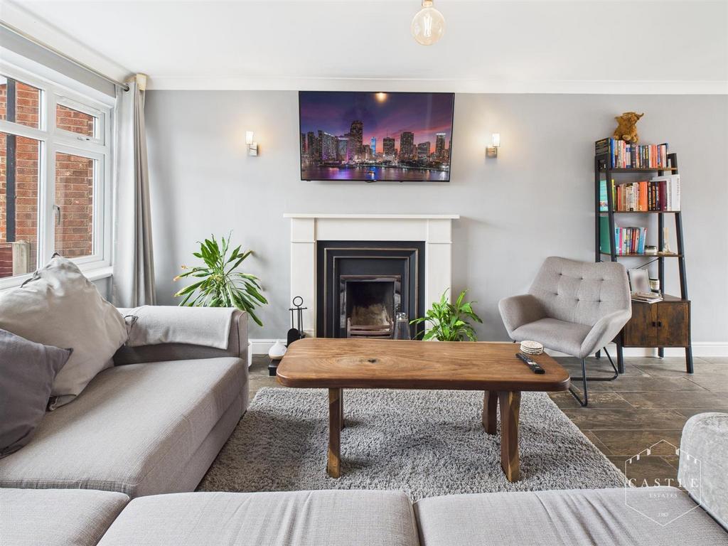 Lounge/dining room
