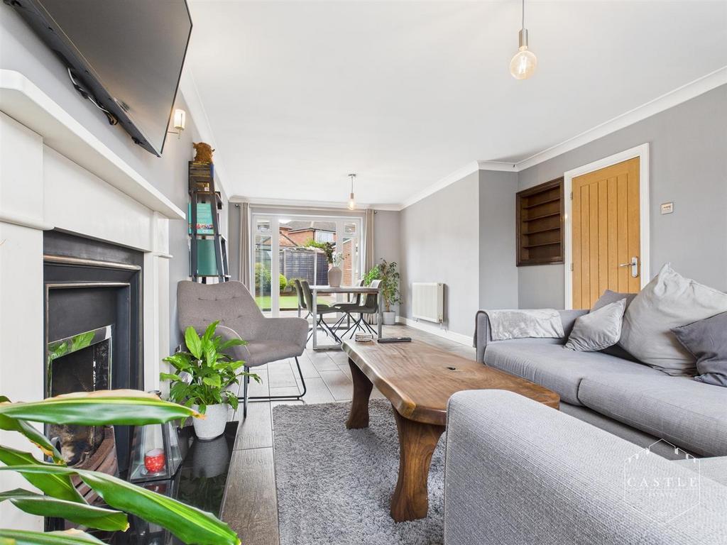 Lounge/dining room