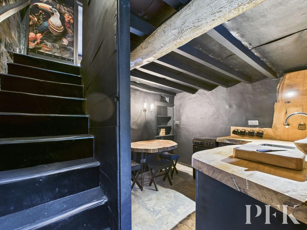 1 Midtown - Staircase