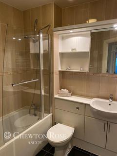 2 bedroom apartment for sale, London Road, ASCOT