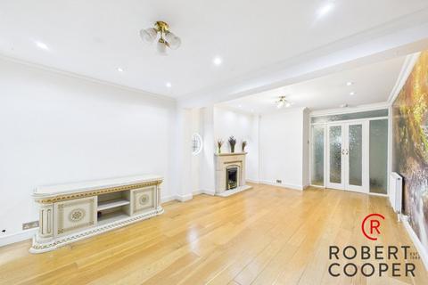 undefined, East Mead, Ruislip, HA4