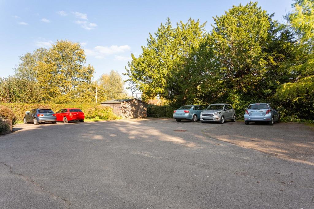 Rayner Court-18.jpg