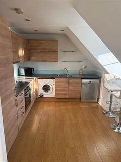 2 bedroom apartment to rent, Sunnymede, Chigwell IG7