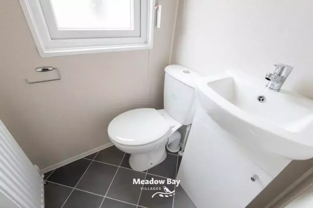 2022 Love Royale Poplar 38x12 2b 49.jpg