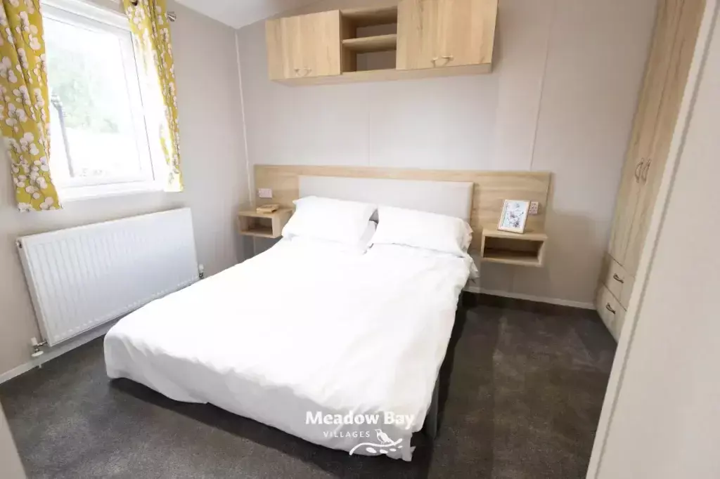 2022 Love Royale Poplar 38x12 2b 48.jpg