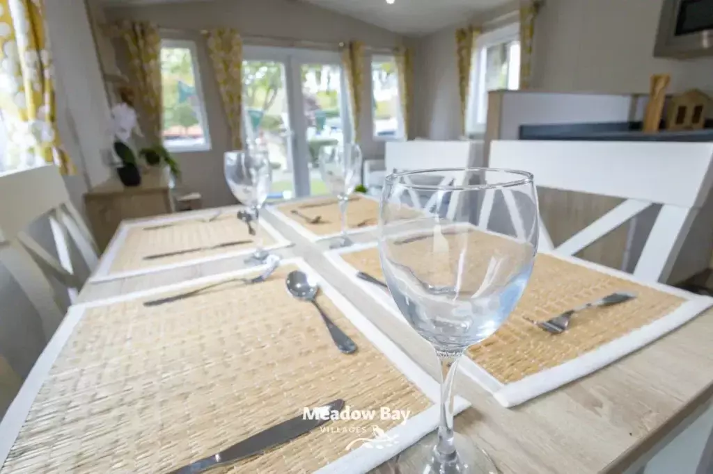 2022 Love Royale Poplar 38x12 2b 54.jpg