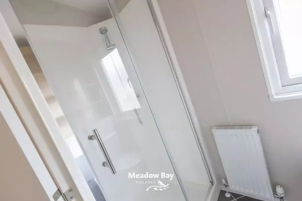 2022 Love Royale Poplar 38x12 2b 53.jpg