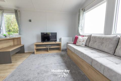 3 bedroom park home for sale, Billing Aquadrome Holiday Park