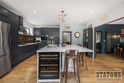 54 Clay Hill, Enfield, EN2 9AW