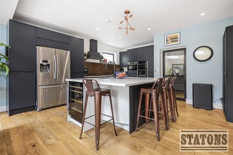 54 Clay Hill, Enfield, EN2 9AW