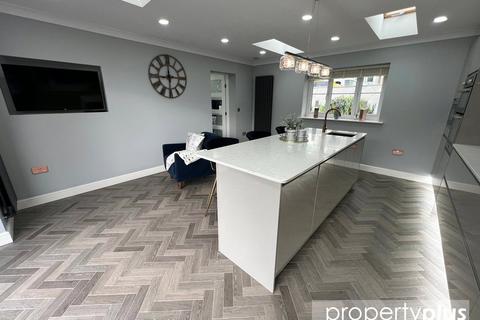 3 bedroom house for sale, Heol Glannant, Edmondstown, Tonypandy, Rhondda Cynon Taff, CF40
