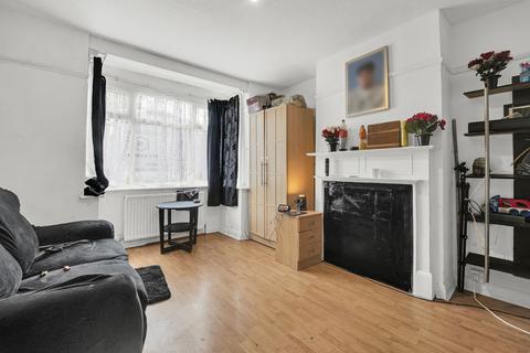126 Birkbeck Avenue, Greenford, UB6 8LY