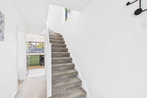 undefined, New Street, Staines-upon-Thames, Surrey, TW18