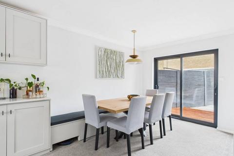 undefined, New Street, Staines-upon-Thames, Surrey, TW18