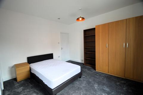 6 bedroom terraced house to rent, Granby Road, Leeds LS6