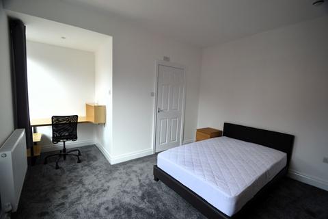 6 bedroom terraced house to rent, Granby Road, Leeds LS6