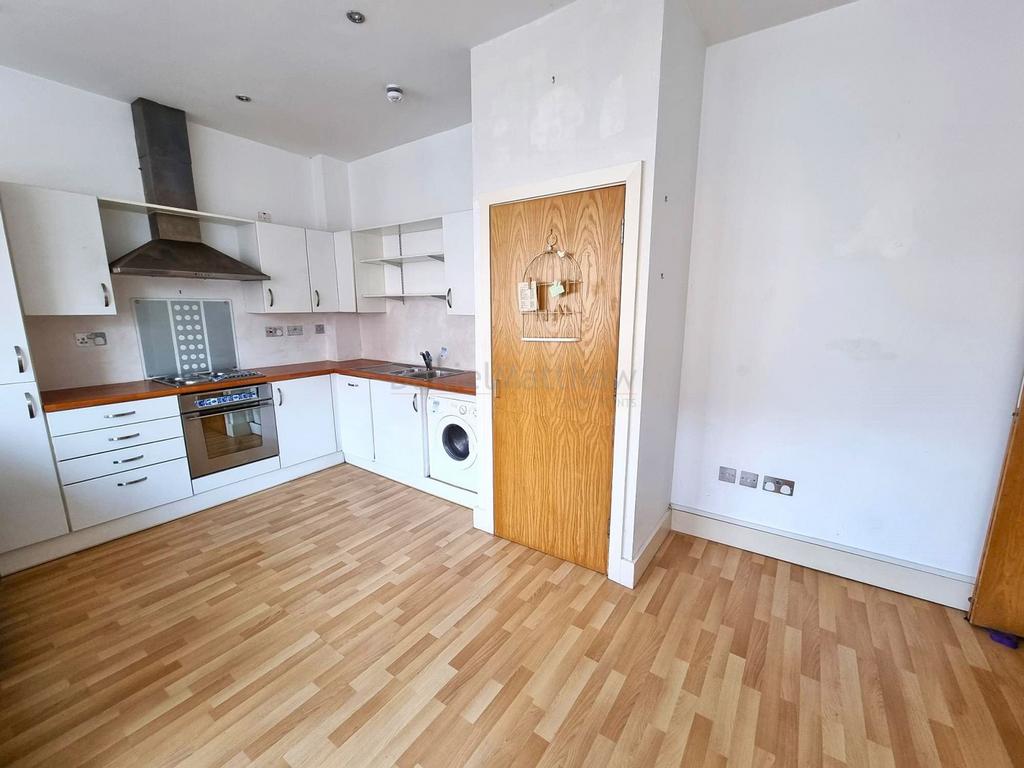 Lounge/Kitchen