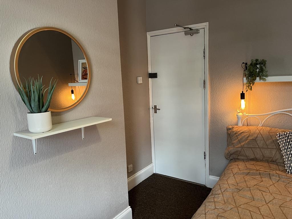 7 C1 A963 B-04 E8-42 E3-B5 B5-EB3021 DAD1 A1 1 105 c.jpeg