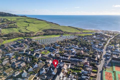 Queens Walk, Charmouth, Bridport