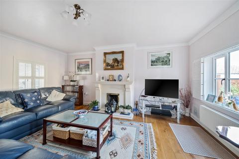 undefined, Queens Walk, Charmouth, Bridport
