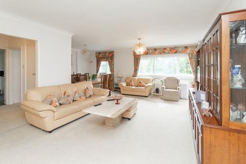 Lodge Close, Edgware, HA8