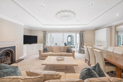 3 bedroom flat for sale, Lancaster Gate, Bayswater, London