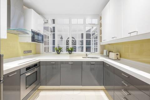 3 bedroom flat for sale, Lancaster Gate, Bayswater, London