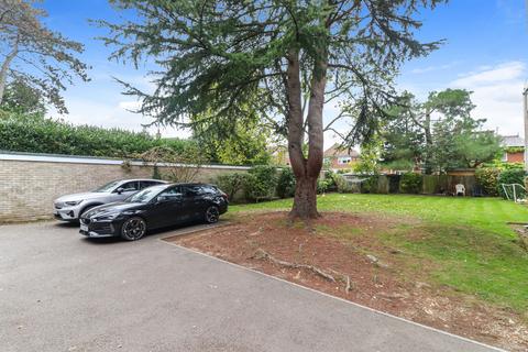 undefined, Winton Drive, Croxley Green, WD3