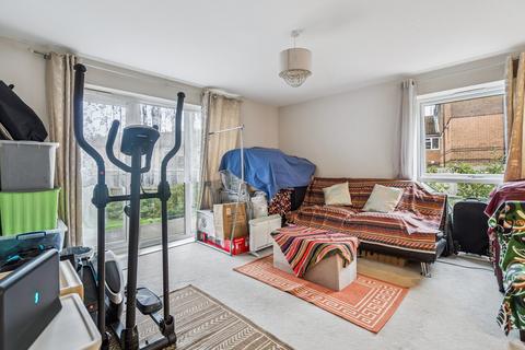 2 bedroom apartment for sale, Ruskin Court , High Wycombe HP11