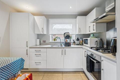 2 bedroom apartment for sale, Ruskin Court , High Wycombe HP11